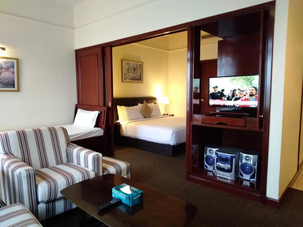 Sky Kl Suite At Time Square Куала Лумпур Екстериор снимка